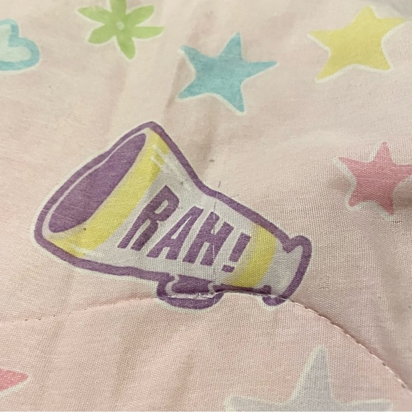 Vintage 1998 Barbie Cheer Leader Reversible Comforter - Picture 16 of 16